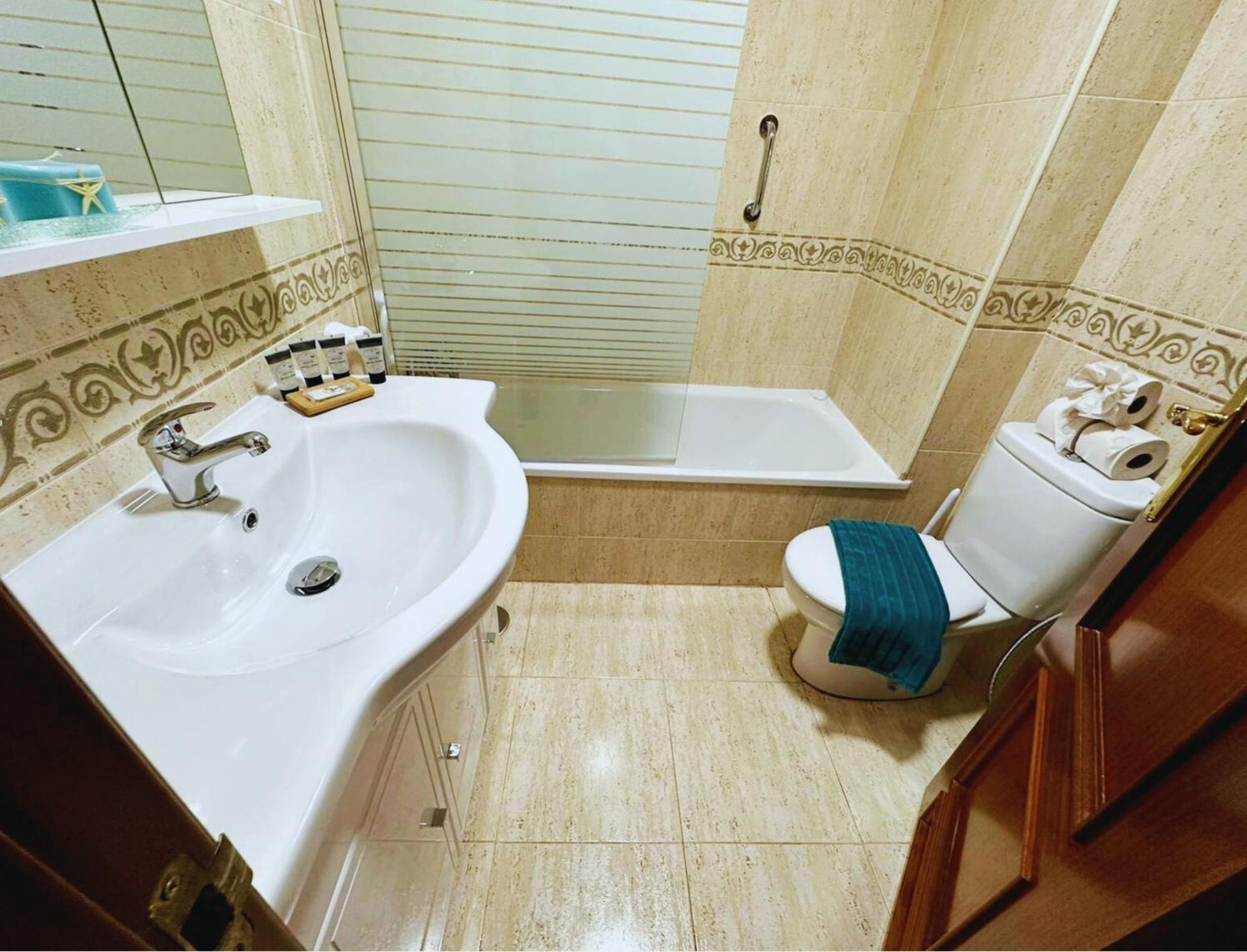 Benalmarina Sea View Apartments Benalmádena Eksteriør bilde